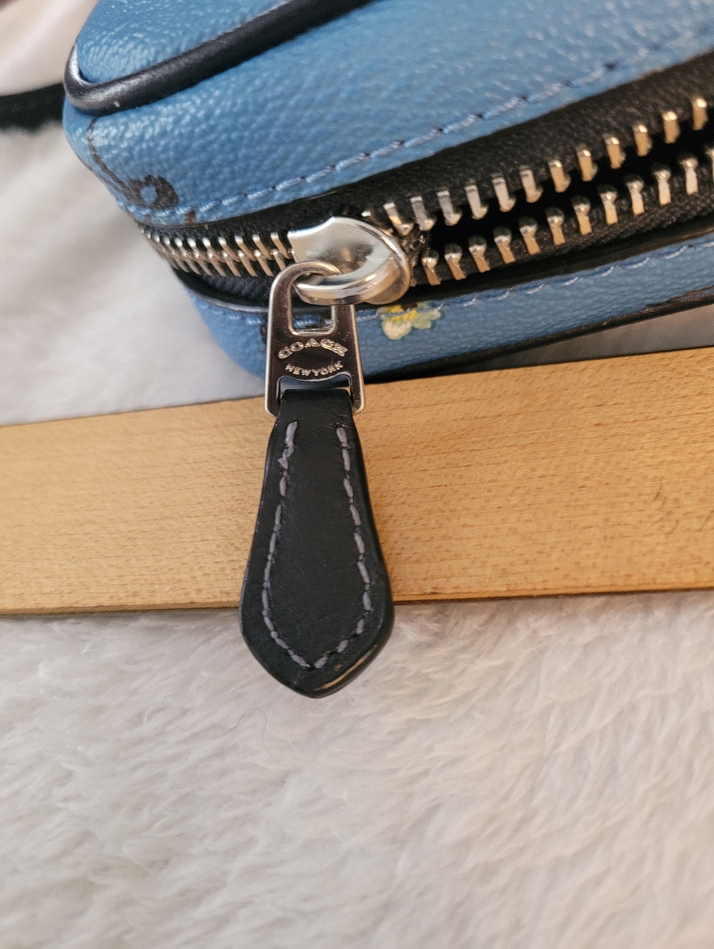 Coach Phone Crossbody - Picture 7 of 9